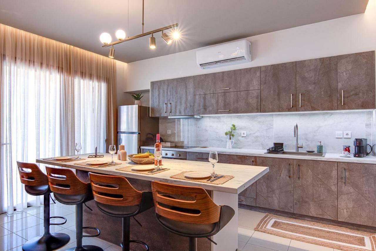 Agapi'S Luxury Apartment 필로스 외부 사진